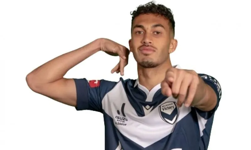 Ai là số 17 trong Melbourne Victory hiện tại?